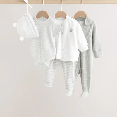 Grey Star Baby Bundle Gift Set 7 Piece (0-18mths)