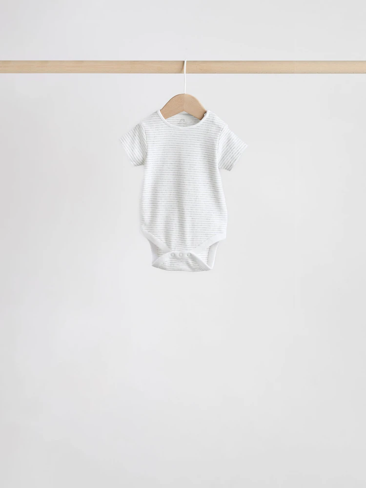 F79359s5.jpg Grey Star Baby Bundle Gift Set 7 Piece (0-18mths) - Image 6