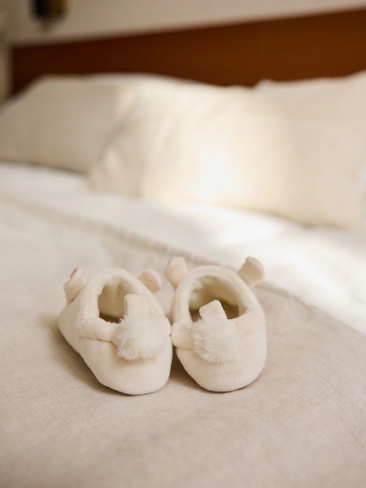 cream bunny baby slip on shoes (0 18mths) cream bunny baby slip on shoes (0 18mths)