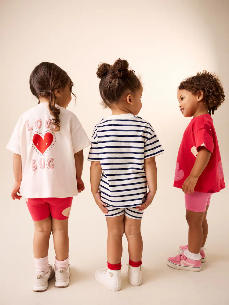 red hearts t shirts 3 pack (3mths 7yrs) red hearts t shirts 3 pack (3mths 7yrs)