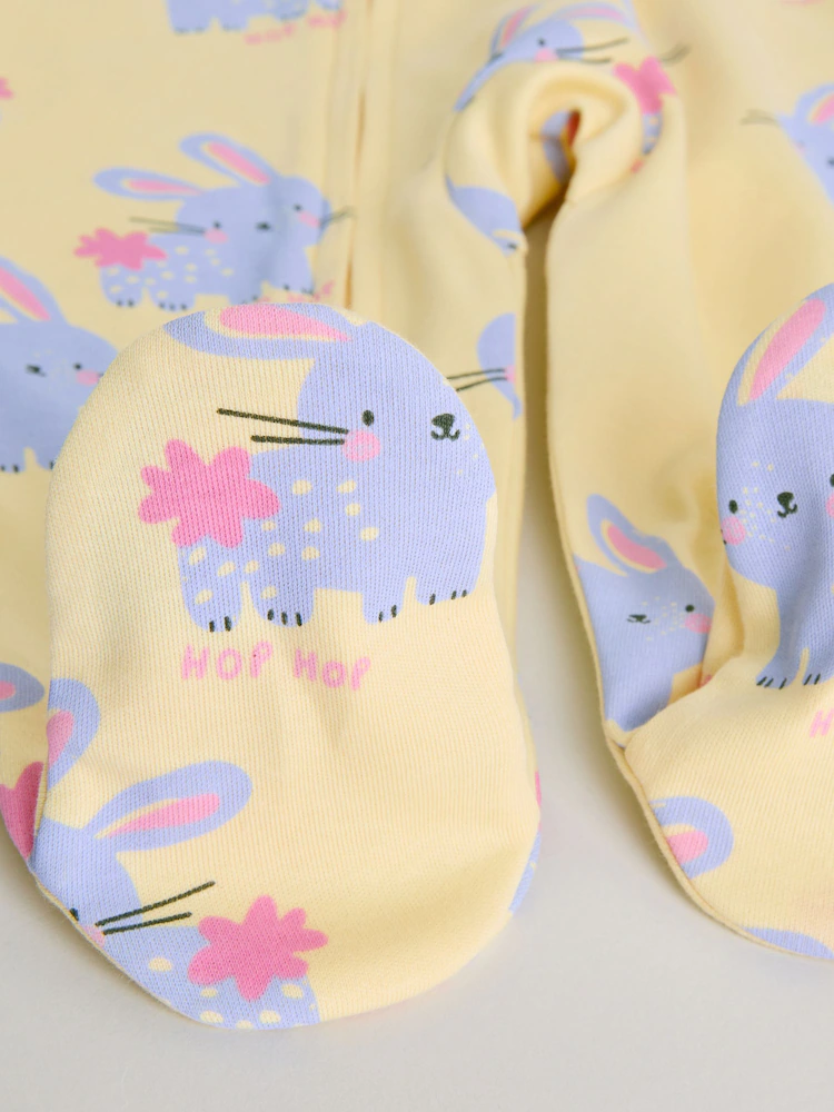 pink/yellow character two way zip baby sleepsuits 3 pack (0mths 2yrs) pink/yellow character two way zip baby sleepsuits 3 pack (0mths 2yrs)