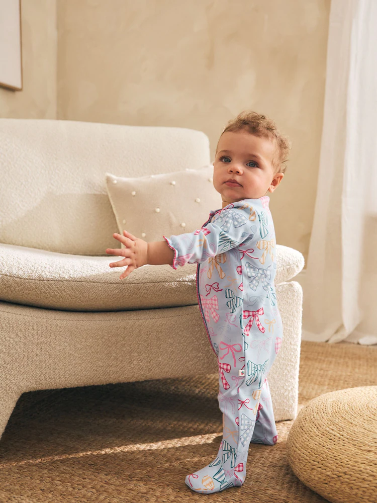 blue/pink baby sleepsuits 3 pack (0mths 2yrs) blue/pink baby sleepsuits 3 pack (0mths 2yrs)