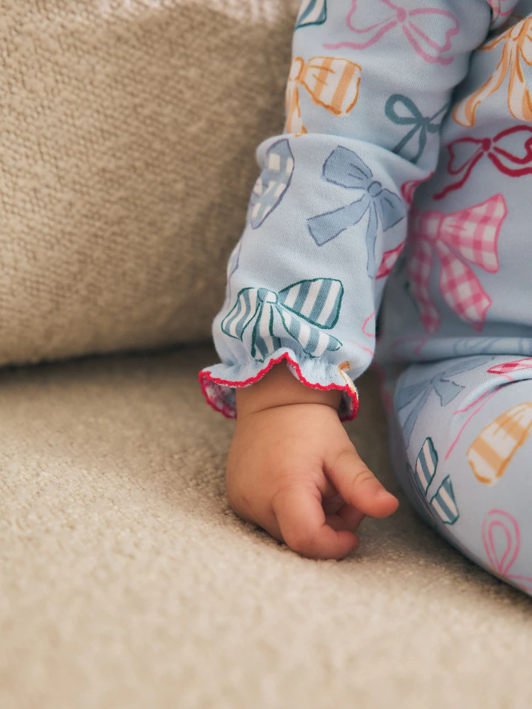 blue/pink baby sleepsuits 3 pack (0mths 2yrs) blue/pink baby sleepsuits 3 pack (0mths 2yrs)